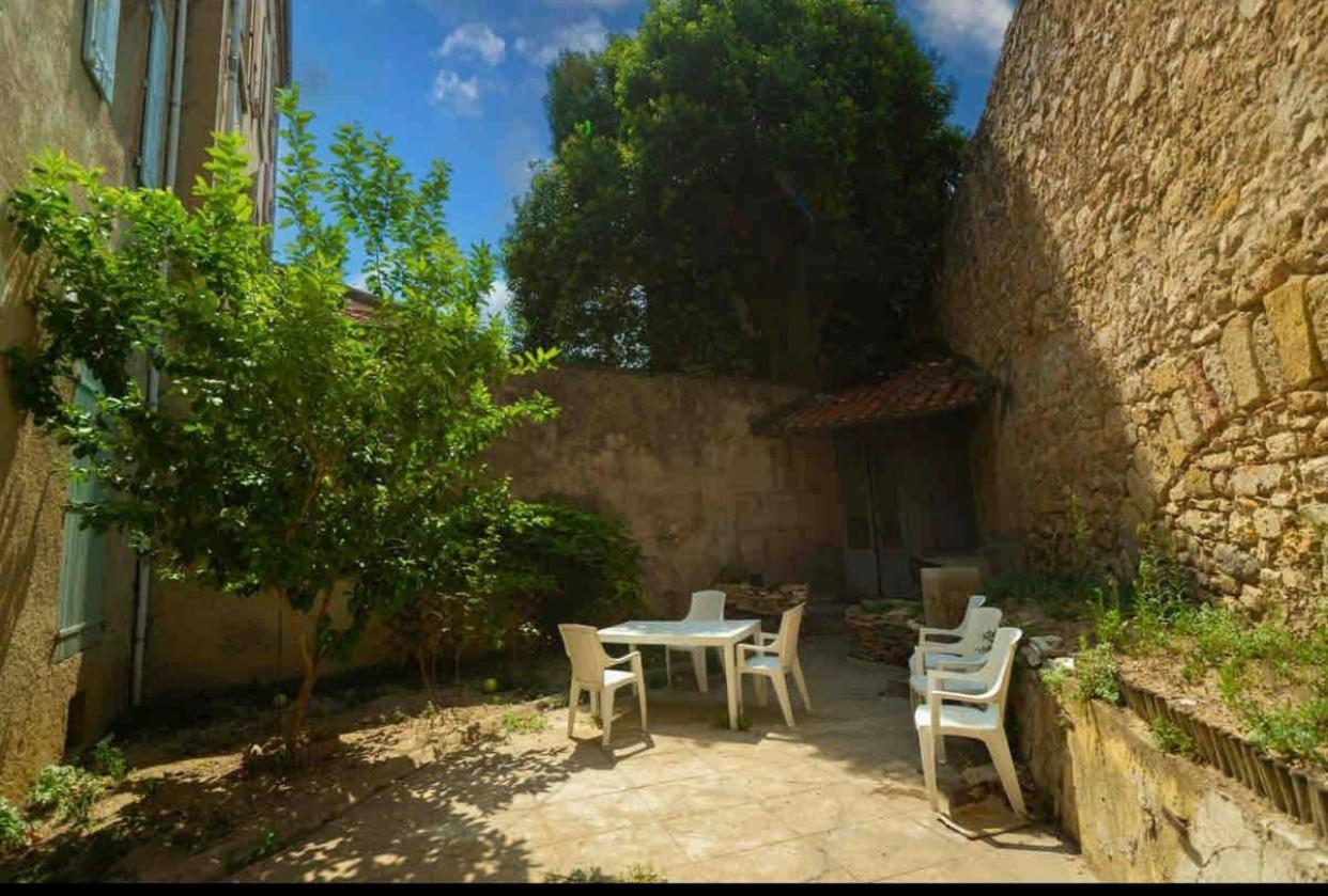 Appartement Du Forum,La Gare, 50 M2 , Climatisation, Garage, Cour Narbonne Ngoại thất bức ảnh